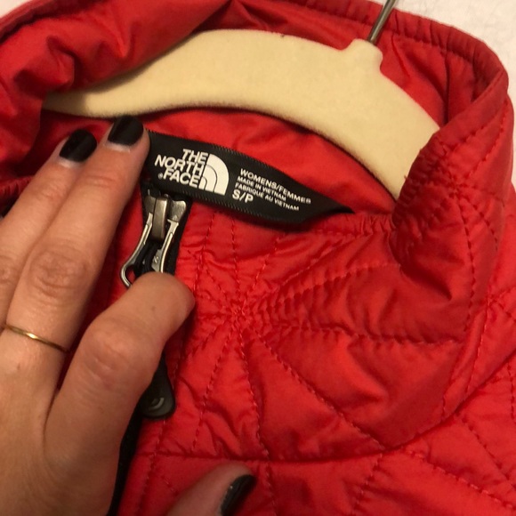 NorthFace red down jacket - Picture 3 of 3